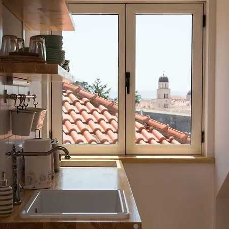 Memento Vivere Garden Next To Old Town